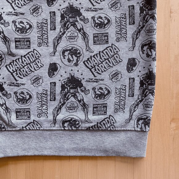 Marvel Black Panther Wakanda Forever All-Over-Print Sweatshirt Boys Small - Picture 3 of 4